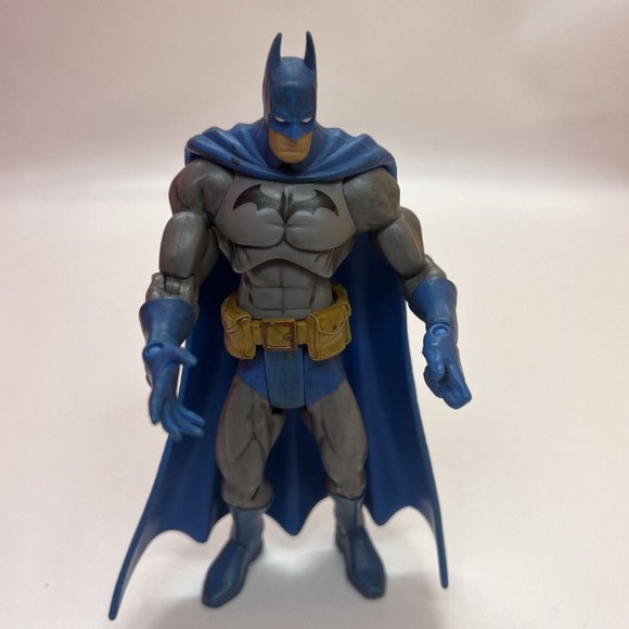 DC Universe Classics BATMAN DCUC used Mattel multiverse DCSH S3 select sculpt - Picture 9 of 10